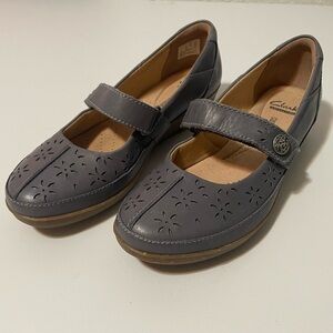 CLARKS COLLECTION Strap Women’s Shoes. Size 7.5
